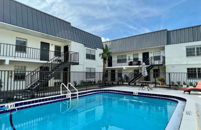 Rare 2BR Villa with Private Yard – Steps from Bayshore, Modern Living at The Waverly photos photos