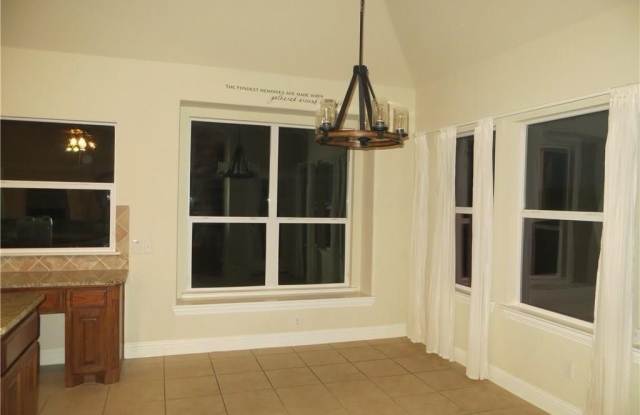 6912 shady view Court Gallery 4
