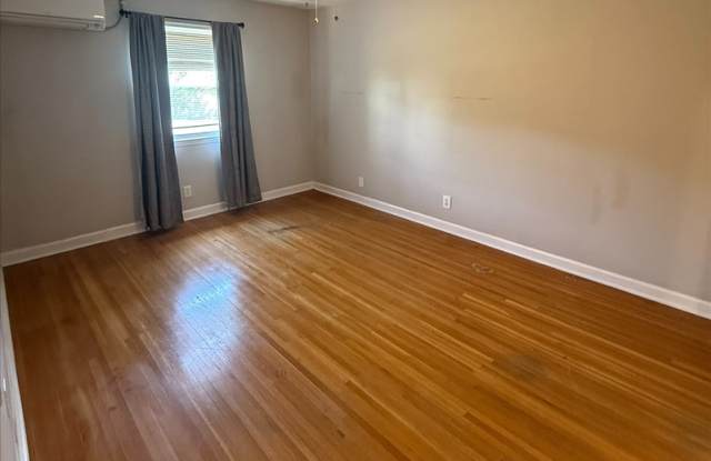 2623 Vail Avenue - 1 Gallery 4