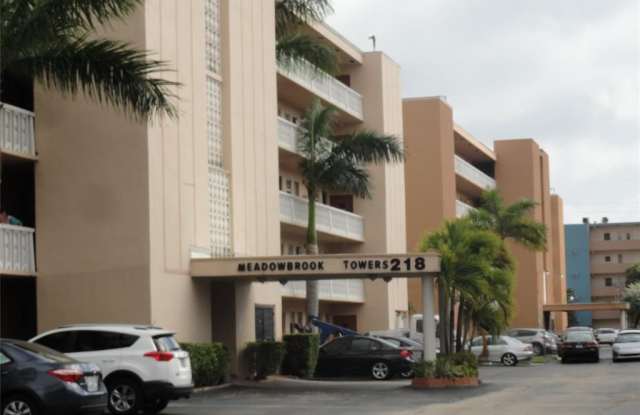 218 NE 12th Ave photos photos