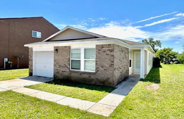 Cozy 3 Bedroom Home in Convenient Huntsville Location photos photos