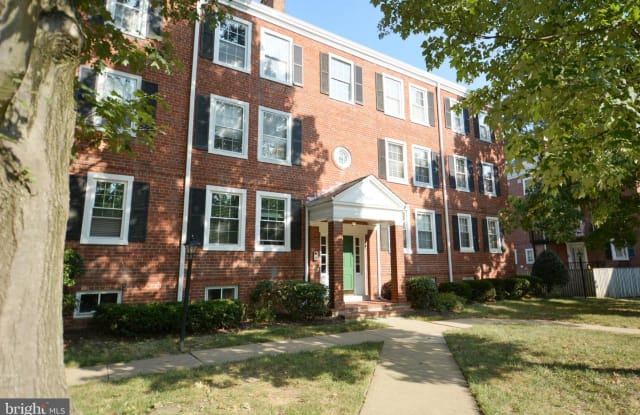 2950 S COLUMBUS ST #C1 - 2950 S Columbus St, Alexandria, VA 22206