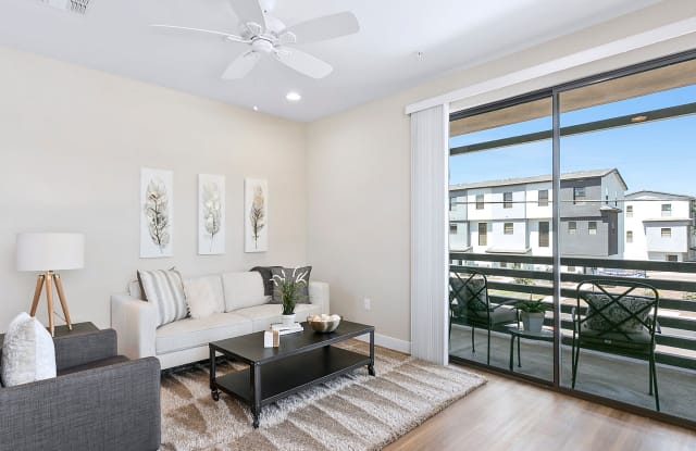 The Hardy Tempe Townhome Living Gallery 4