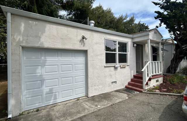 Not to be missed Castro Valley cottage! photos photos
