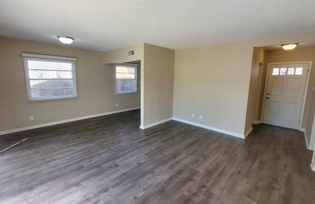 3 Bed 2 Bath House Right Next To Disneyland! Available Now! photos photos