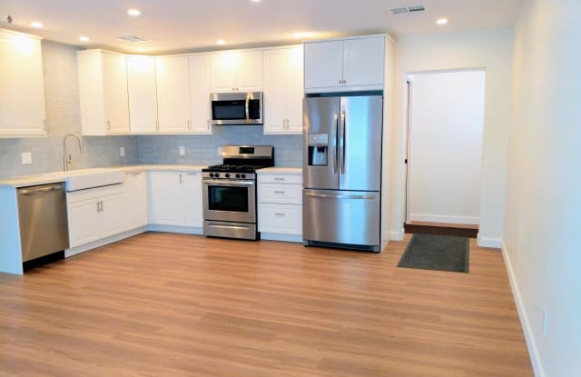 1140 E PORTLAND Street - 1140 East Portland Street, Phoenix, AZ 85006
