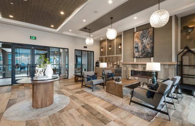 Hensley at the District photos photos