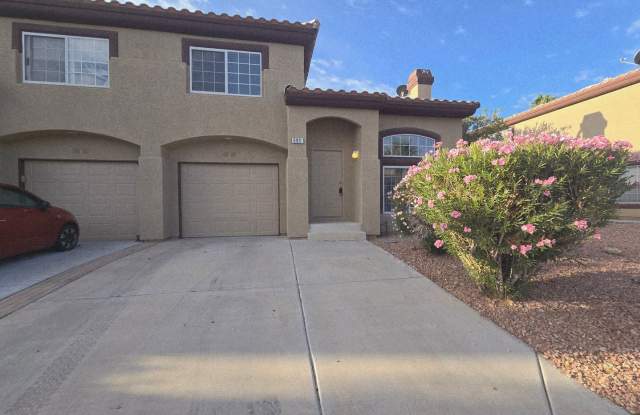 2 BEDROOM TOWNHOUSE WITH 1 CAR GARAGE..HURRY, WON'T LAST! photos photos 2 BEDROOM TOWNHOUSE WITH 1 CAR GARAGE..HURRY, WON'T LAST! photos photos