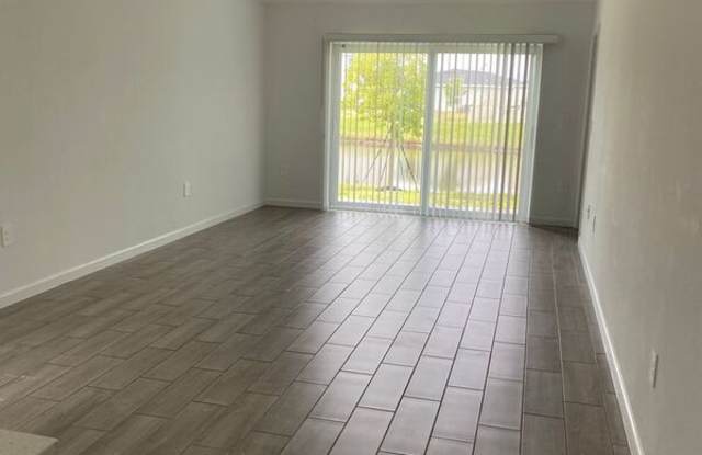 1668 Colebrook Circle SW Gallery 4
