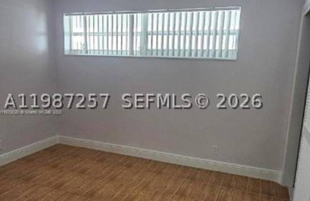 3301 Spanish Moss Ter Gallery 4