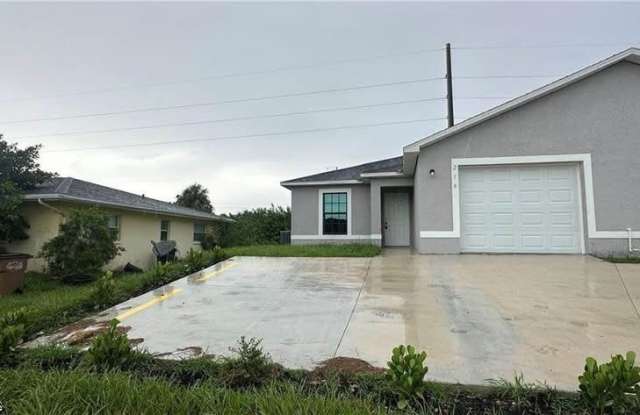 217 Cape Coral Parkway W - 217 Cape Coral Parkway West, Cape Coral, FL 33914