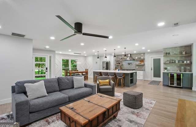 155 Aspen Way Gallery 2