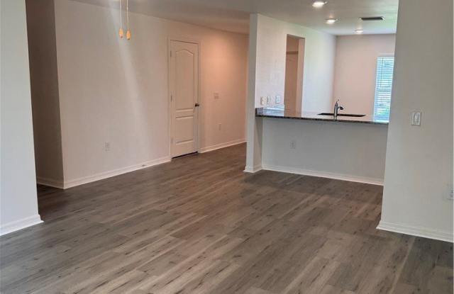 1232 NW 15th Place Gallery 4