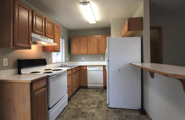825 S Elm Street photos photos