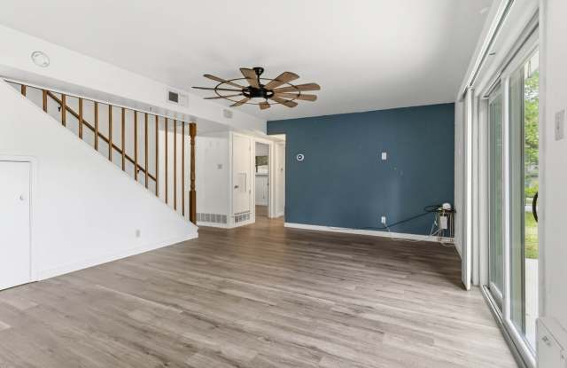 8227 CAMPOBELLO DR Gallery 4