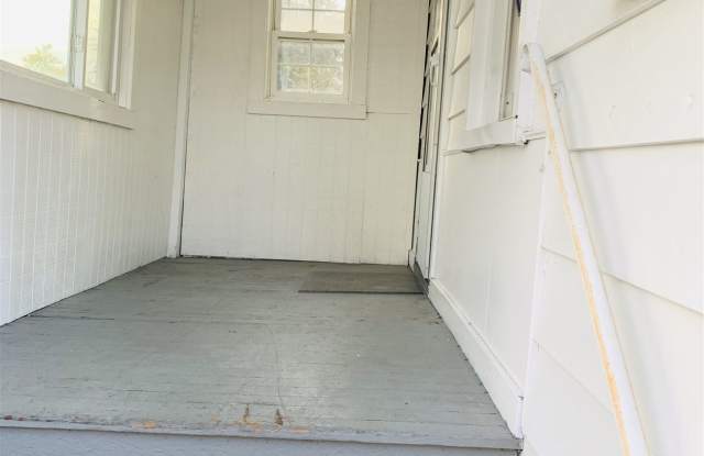 7243 Paige Ave Gallery 2