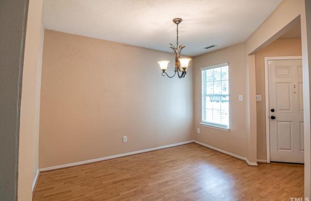 6208 Saybrooke Drive Gallery 4