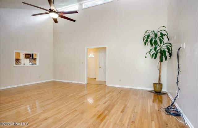 6 Foxhil Drive Gallery 4