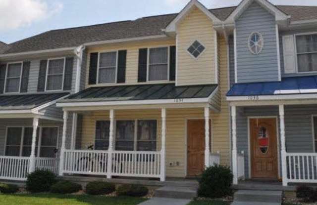 Harrisonburg Townhouse Available for Rent, Spacious 3 BR, 2.5 Baths photos photos
