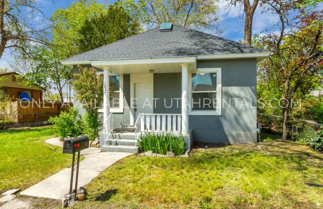 1032 S Jeremy St photos photos