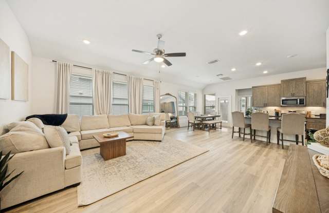 1617 Craftsman Gallery 2