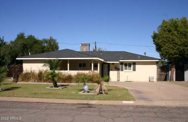 1034 E ELM Street photos photos
