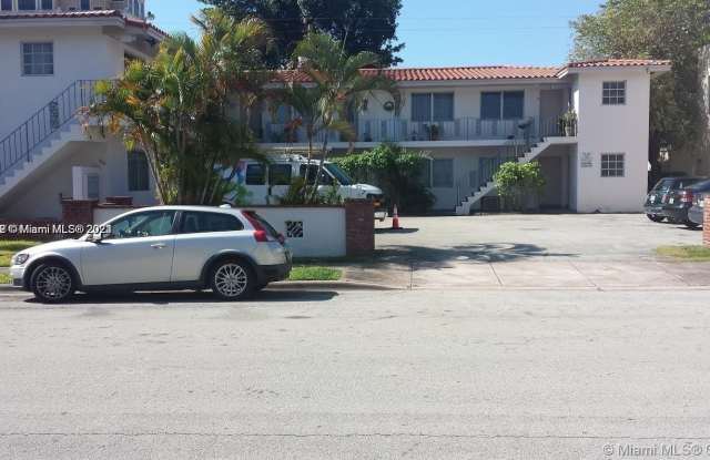 236 Madeira Ave - 236 Madeira Avenue, Coral Gables, FL 33134