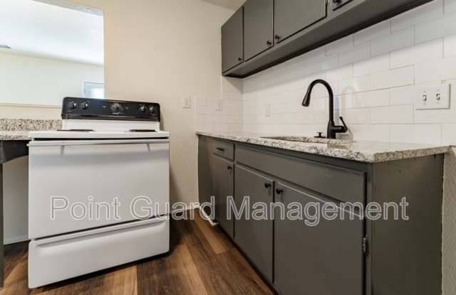 1500 Oxford Place - 1500 Oxford Place, Manhattan, KS 66502
