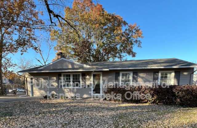5330 SW 31st Street - 5330 Southwest 31st Street, Topeka, KS 66614 5330 SW 31st Street - 5330 Southwest 31st Street, Topeka, KS 66614