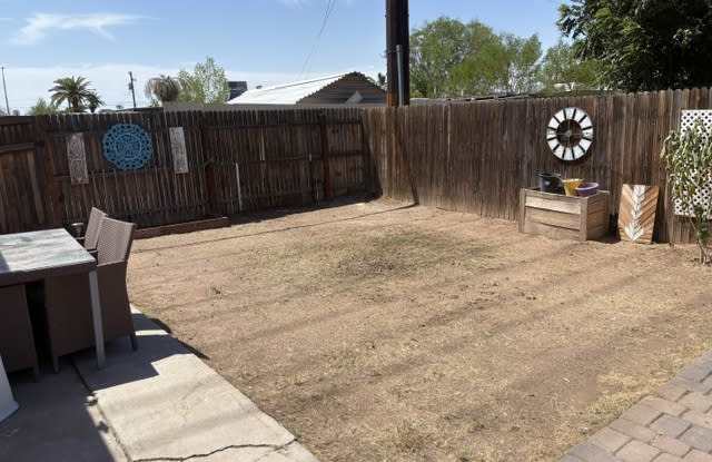 3607 West Meadowbrook Avenue Gallery 2
