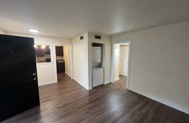 102-E Eden at Avondale - 4121 Avondale Avenue, Dallas, TX 75219