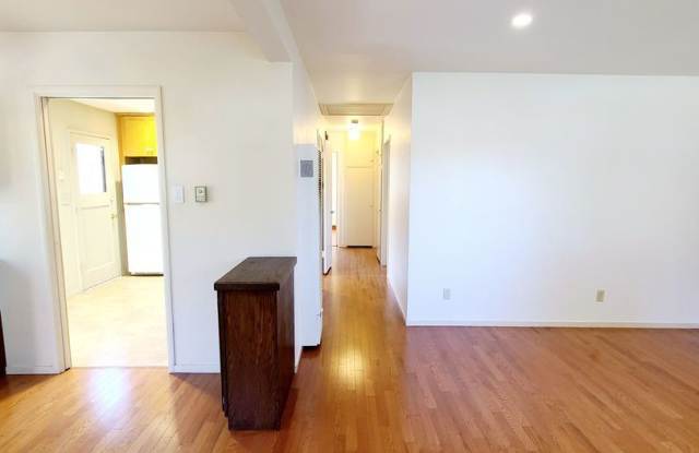 415 Briarfield Way Gallery 4