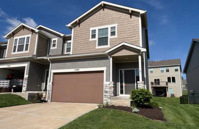 3 BR/2.5BA | Newly Renovated Single Family Home | 2-Car Covered Parking | In Park Hill Schools - 7396 Aaron Street, Parkville, MO 64152