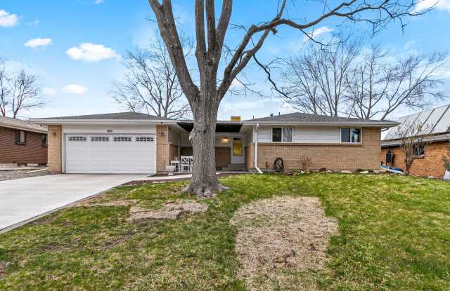 Great Location in Lakewood! photos photos