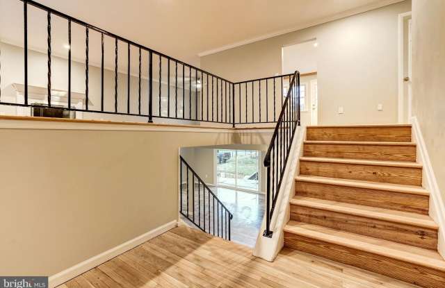 9117 ASHMEADE DRIVE Gallery 4