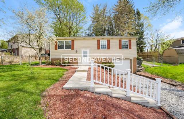 204 Dolomite Dr - 204 Dolomite Drive, Monroeville, PA 15146