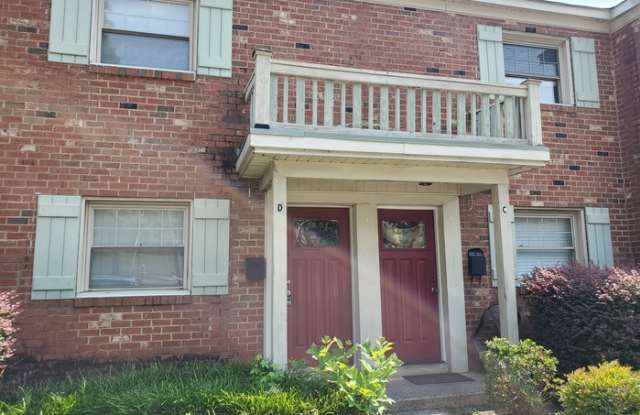 1207 Green Oaks Lane Gallery 1