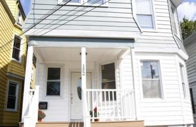 132 FLORENCE AVE, UNIT 1 - 132 Florence Avenue, Irvington, NJ 07111