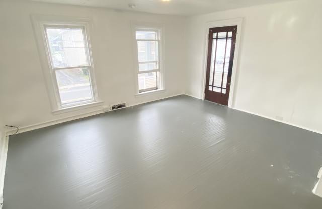 613 Mill Street - 2 Gallery 4