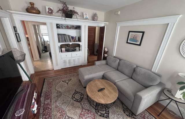 28 Belknap St. Gallery 4