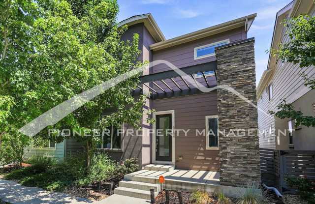 Gorgeous Home with Central AC and Washer/Dryer photos photos