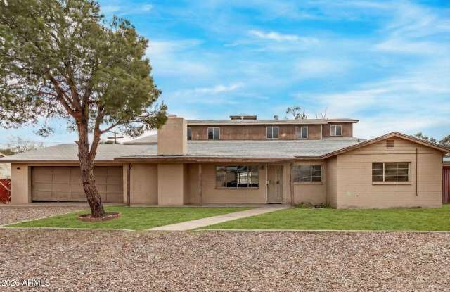 1125 E 11th Street photos photos