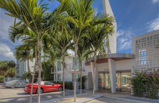 1601 West Ave photos photos