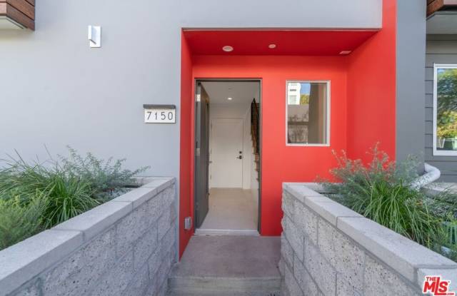 7150 Willoughby Ave Gallery 4