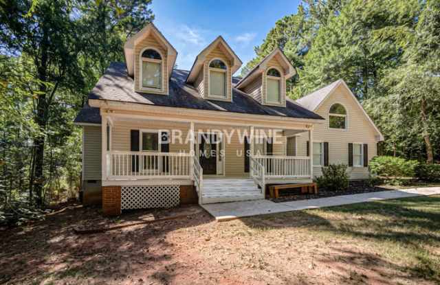 606 Seminole Drive Gallery 2
