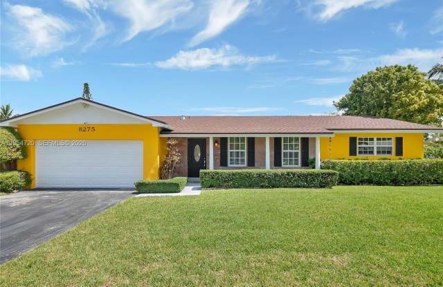 8275 SW 206th Ter photos photos