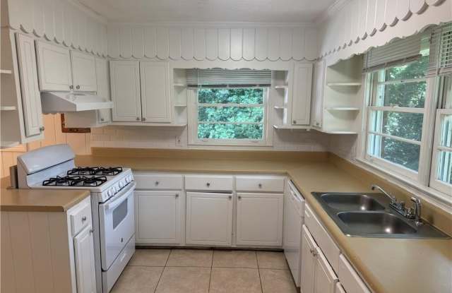 1936 Fort Valley Drive SW Gallery 2