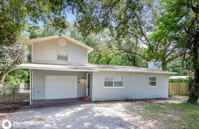 2504 Giddens Avenue - 2504 Giddens Avenue, Brandon, FL 33584