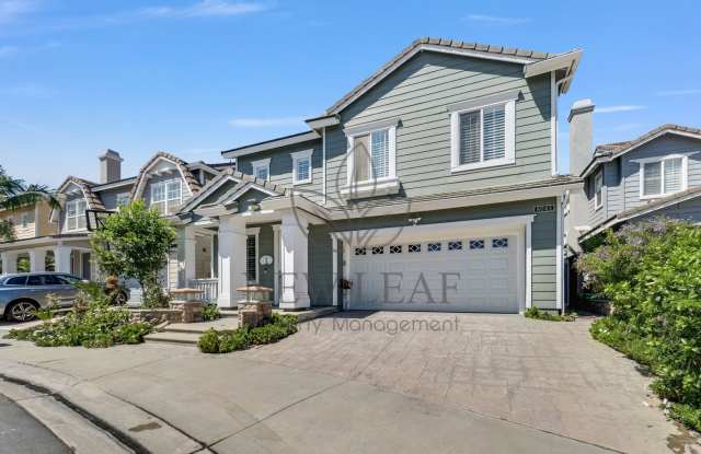 Stunning 4 bedroom in HUNTINGTON BEACH Gallery 3