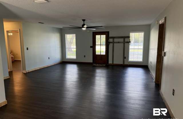 28712 Canal Road Gallery 4